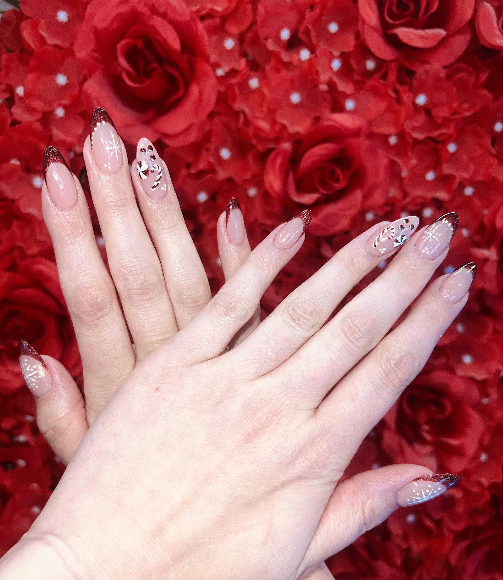 G Nail Lounge logo